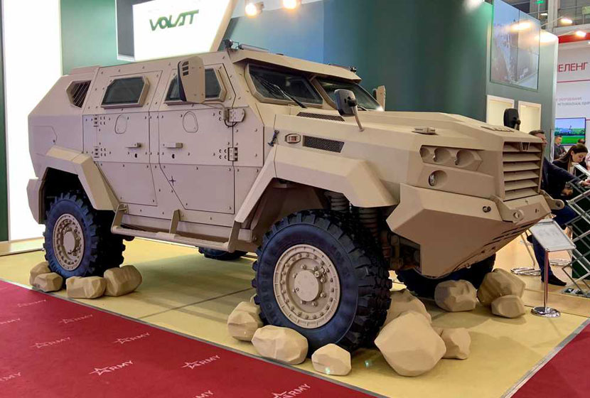 бронированный автомобиль МЗКТ-490101