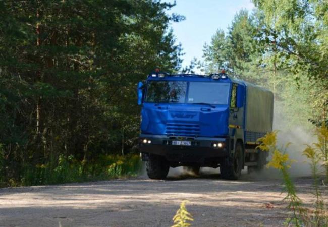 автомобиль МЗКТ-4503КМ