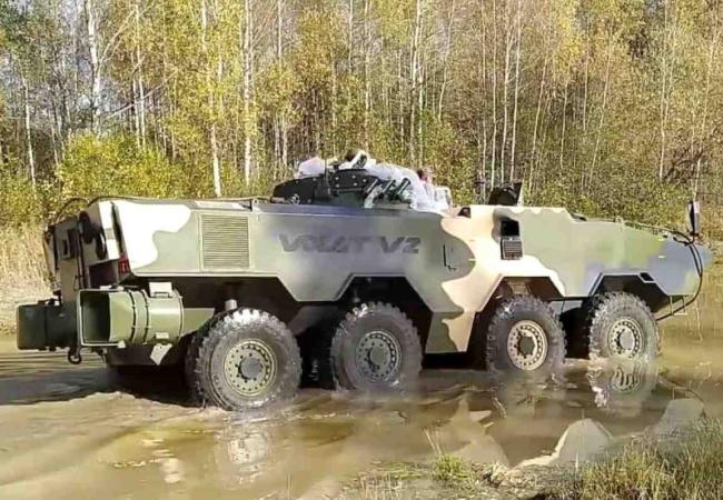 бронетранспортер V-2